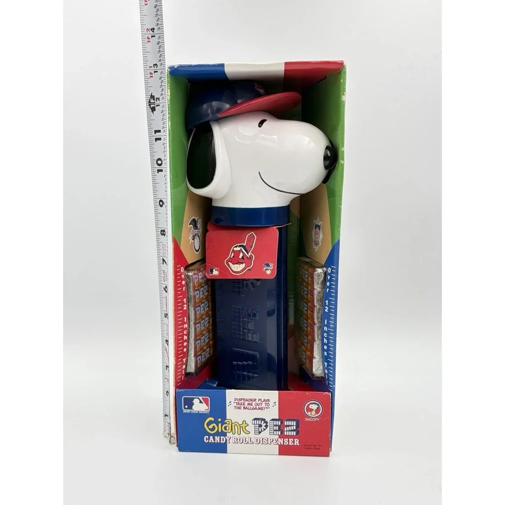 Snoopy Cleveland Indians Giant PEZ Dispenser Musical Chief Wahoo Vintage 2005